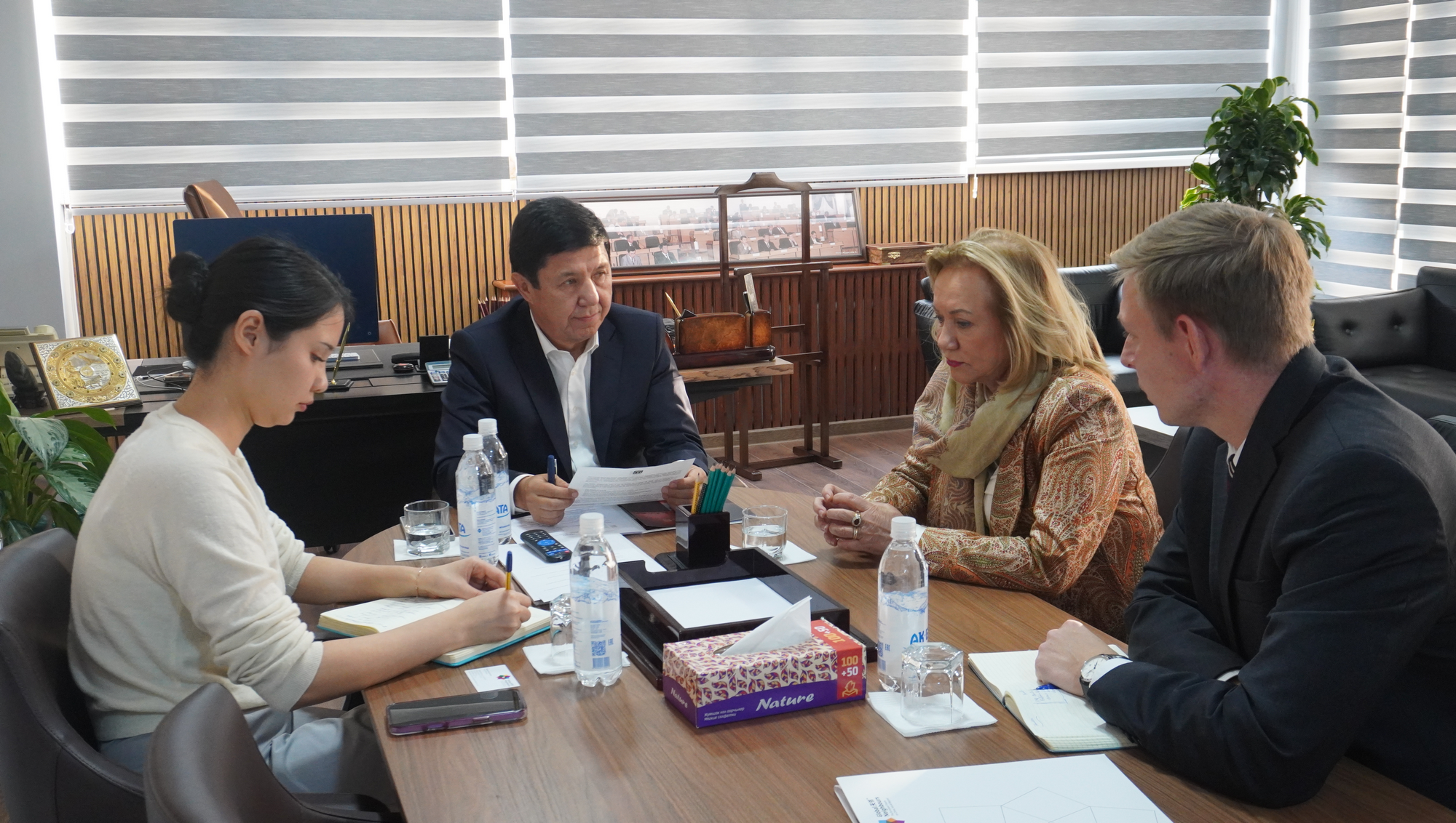 ТПП КР обсудила сотрудничество с аналитическим центром Globa
